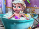 Bebek Elsa Banyo Keyfi